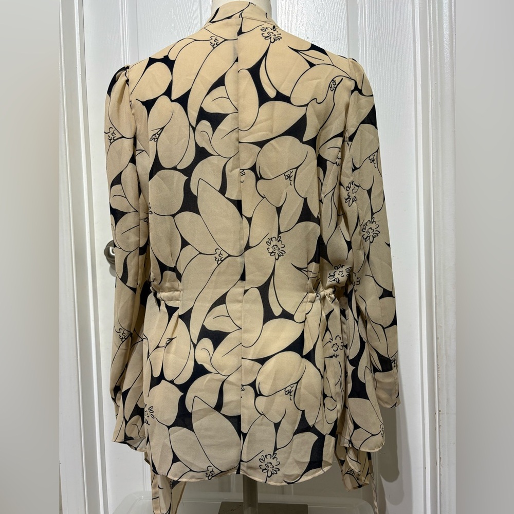 Club Monaco Floral Wrap Blouse with Tie Waist - Picture 4 of 10